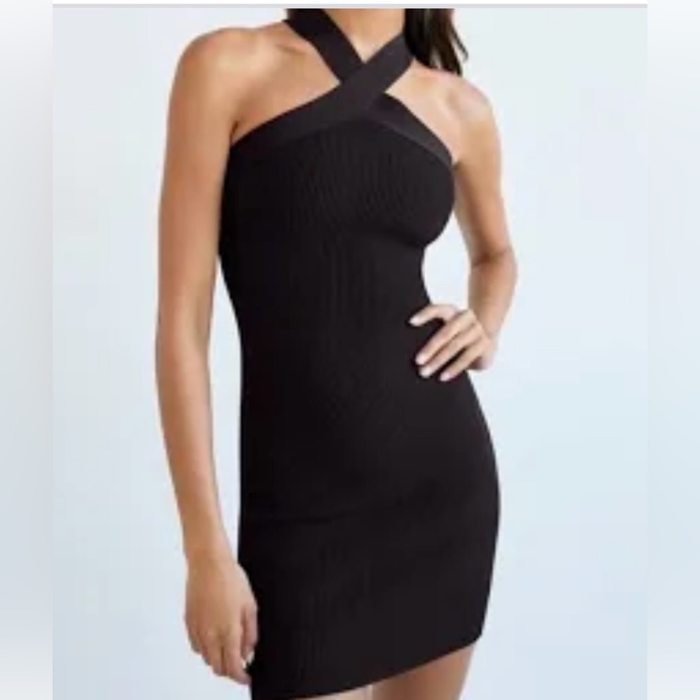 Aritzia Babaton sculpted criss cross dress S